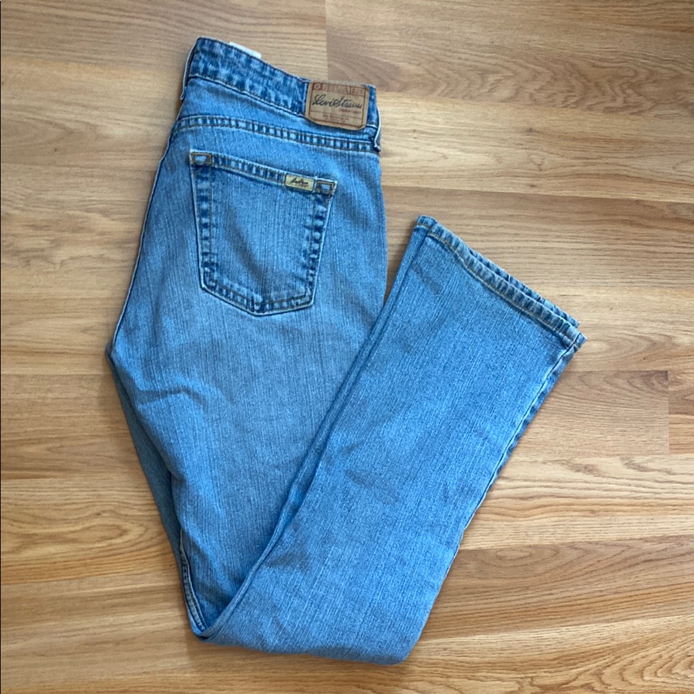 Womens Levis Stretch Lowrise Bootcut Jeans